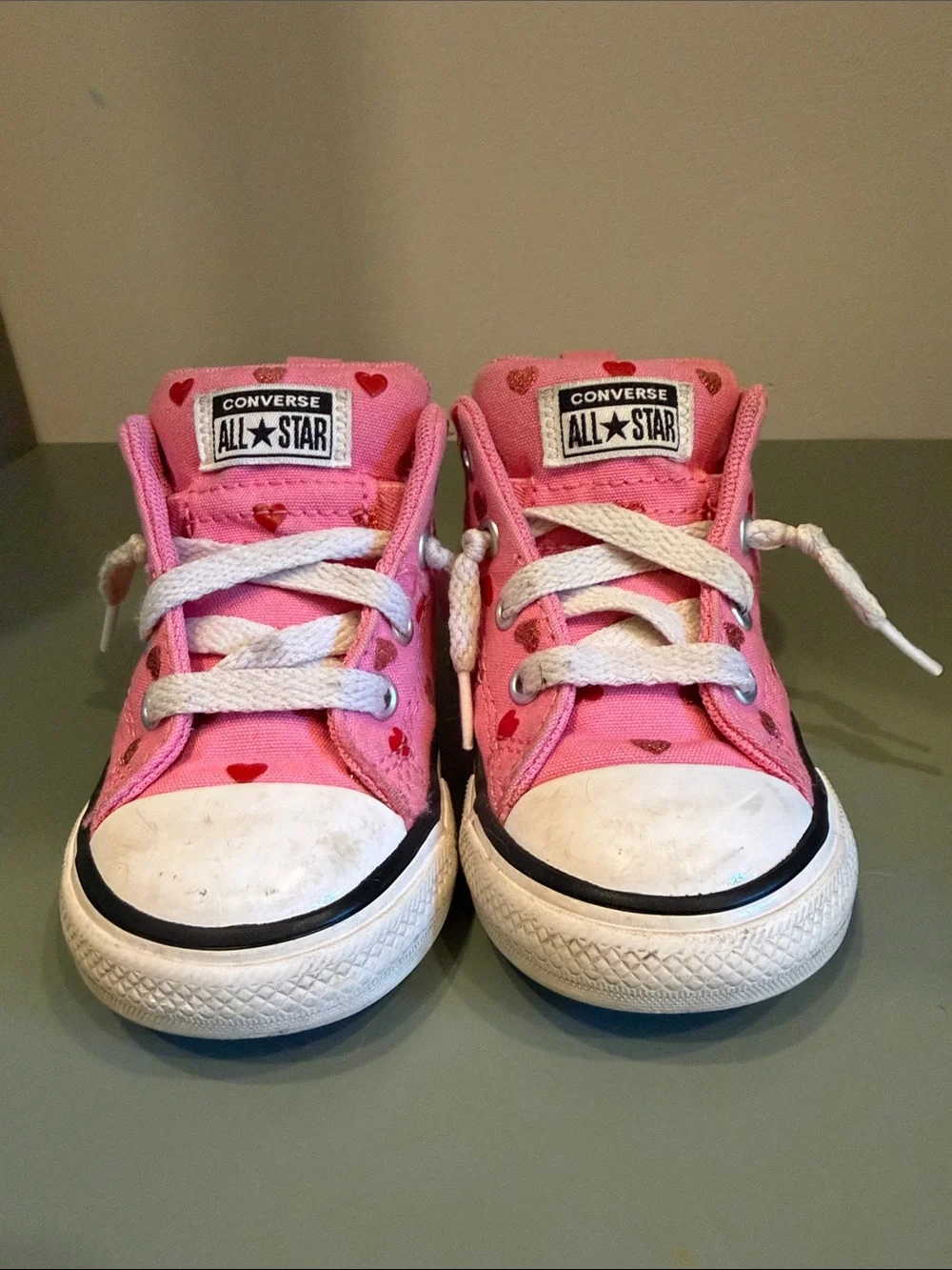 Converse Toddler Pink Heart Mid Top Sneakers, 6